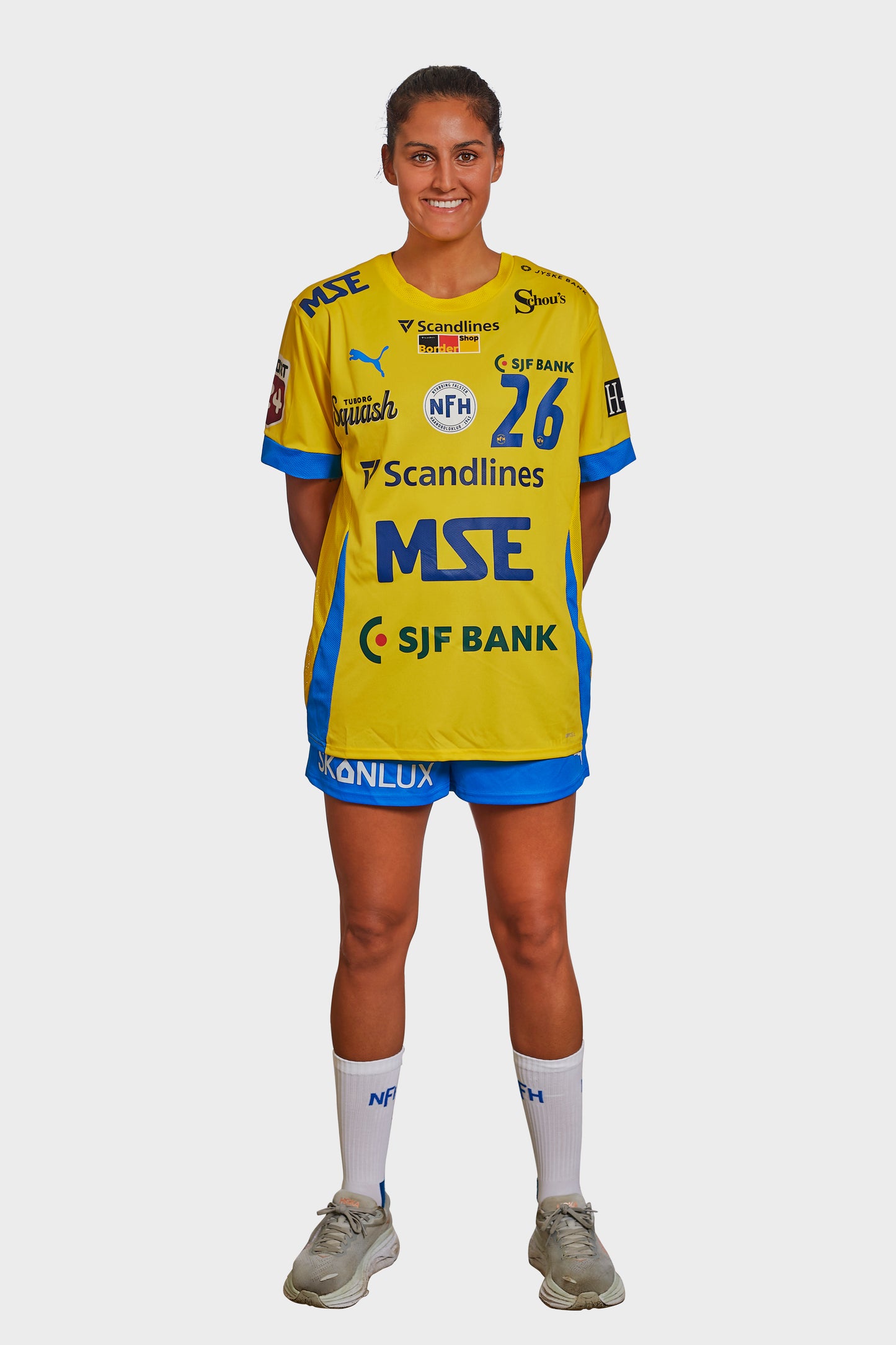 Auktion #26 - Mona Obaidli- Matchworn kamptrøje